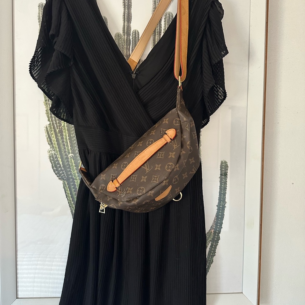 EXPRESS pleated black mini dress small